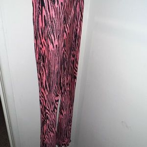 Pink and black fluted pants Size 8